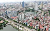 Ngắm vẻ đẹp độc đáo của hồ nước đặc biệt giữa trung tâm Thủ đô Hà Nội