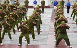 Khoảnh khắc đáng yêu của các em nhỏ tham gia Học kỳ Công an ở Học viện Cảnh sát Nhân dân