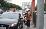 Ùn tắc kéo dài khi người dân chen chân về quê trước nghỉ lễ 2/9