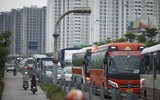 Ùn tắc kéo dài khi người dân chen chân về quê trước nghỉ lễ 2/9