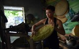 Cận cảnh làng nghề làm cốm mộc độc đáo ở Thủ đô