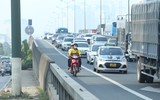 Cận cảnh ngày đầu tiên CSGT tuần tra, ghi hình xử lý vi phạm trên đường vành đai 3 trên cao