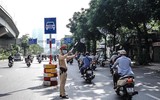 Toàn cảnh 1 tháng thí điểm phân làn xe máy ở đường Nguyễn Trãi: Giao thông chưa hết lộn xộn