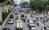 Toàn cảnh 1 tháng thí điểm phân làn xe máy ở đường Nguyễn Trãi: Giao thông chưa hết lộn xộn