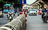 Toàn cảnh 1 tháng thí điểm phân làn xe máy ở đường Nguyễn Trãi: Giao thông chưa hết lộn xộn