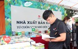 Cận cảnh hội sách đặc biệt sau 2 năm gián đoạn vì Covid-19 ở Hà Nội