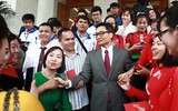 Hình ảnh ấn tượng khi Phó Thủ tướng Vũ Đức Đam gặp mặt các thầy cô giáo tiêu biểu