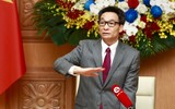 Hình ảnh ấn tượng khi Phó Thủ tướng Vũ Đức Đam gặp mặt các thầy cô giáo tiêu biểu