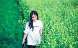 Ngắm cánh đồng hoa cải vàng tuyệt đẹp bên sông ngoại thành Hà Nội
