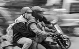 Lãng đãng chiều đông Hà Nội qua các bức ảnh đen trắng giàu cảm xúc