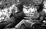 Lãng đãng chiều đông Hà Nội qua các bức ảnh đen trắng giàu cảm xúc