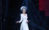 Tận mắt nữ sinh 