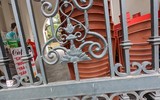 Hàng rong tìm trăm cách né lực lượng chức năng ở phố đi bộ hồ Gươm