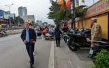 Tổ Đình Phúc Khánh tấp nập người đến đăng ký cầu bình an ngày Mùng 3 Tết, nhiều bãi trông xe tự phát xuất hiện