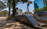 Ngắm hàng ghế đá tối giản tuyệt đẹp trong nắng xuân trên phố Nguyễn Chí Thanh