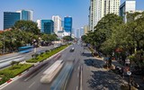 Ngắm hàng ghế đá tối giản tuyệt đẹp trong nắng xuân trên phố Nguyễn Chí Thanh