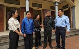Hình ảnh ý nghĩa đầu năm của chiến sĩ cảnh sát cơ động, phòng cháy chữa cháy và người làm báo Công an Thủ đô