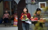 Giới trẻ Hà Thành nô nức đi lễ cầu duyên trong ngày Lễ Tình yêu Valentine 2023