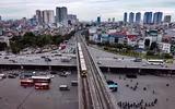 Cận cảnh công trường xây dựng 2 cầu dầm thép song song với cầu vượt Mai Dịch ở Hà Nội