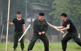 Xem nữ Cảnh sát cơ động dự bị chiến đấu Hà Nội trình diễn đẹp mắt 