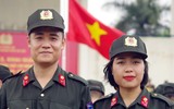 Xem nữ Cảnh sát cơ động dự bị chiến đấu Hà Nội trình diễn đẹp mắt 