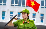 Xem nữ Công an Thủ đô khổ luyện võ thuật trên thao trường 