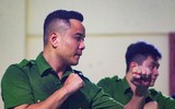 Xem nữ Công an Thủ đô khổ luyện võ thuật trên thao trường 