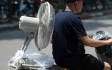Hà Nội oằn mình trong nhiệt độ 40 độ C đầu tháng 5/2023