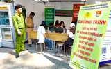 Xem Thanh niên Công an Thủ đô hỗ trợ đoàn viên đăng ký định danh điện tử trong ngày hội chuyển đổi số