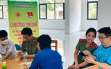 Xem Thanh niên Công an Thủ đô hỗ trợ đoàn viên đăng ký định danh điện tử trong ngày hội chuyển đổi số