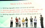 Xem Cảnh sát cơ động CATP Hà Nội hướng dẫn nữ sinh viên kỹ năng phòng vệ 