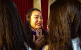Nữ sinh trường Trần Phú Hà Nội vỡ òa cảm xúc trong ngày chia tay lớp 12