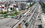 Nhìn từ flycam hai cầu vượt thép trăm tỷ ở nút Mai Dịch đang có nguy cơ chậm tiến độ 