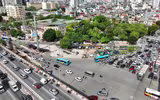 Nhìn từ flycam hai cầu vượt thép trăm tỷ ở nút Mai Dịch đang có nguy cơ chậm tiến độ 