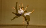Xem ảnh trình diễn tốt nghiệp ấn tượng của lớp nam diễn viên ballet hiếm hoi của trường múa