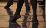 Xem ảnh trình diễn tốt nghiệp ấn tượng của lớp nam diễn viên ballet hiếm hoi của trường múa