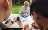 Thanh niên Công an Thủ đô về thôn, xã kích hoạt định danh điện tử, khám bệnh phục vụ nhân dân trong ngày hè nắng nóng