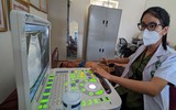 Thanh niên Công an Thủ đô về thôn, xã kích hoạt định danh điện tử, khám bệnh phục vụ nhân dân trong ngày hè nắng nóng