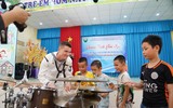 Các thủy thủ tàu sân bay Mỹ giao lưu hữu nghị tại Việt Nam