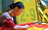 Gần ngày Quốc khánh, về thăm làng nghề hơn 70 năm may cờ Tổ quốc ở Hà Nội