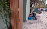 Xem hàng bốt điện được 