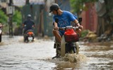 Xem người dân Hà Nội vất vả 
