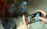 Theo chân đội xung kích diệt bọ gậy, phòng sốt xuất huyết ở Hà Nội