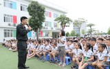 Cảnh sát Cơ động CATP Hà Nội đưa kỹ năng phòng chống bắt cóc, xâm hại vào nhà trường