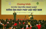 Xem Cảnh sát cơ động hướng dẫn học sinh Hà Nội kỹ năng phòng vệ, đẩy lùi các tệ nạn 