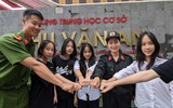 Xem Cảnh sát cơ động hướng dẫn học sinh Hà Nội kỹ năng phòng vệ, đẩy lùi các tệ nạn 