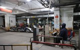 Cận cảnh hơn 200 xe máy vô chủ nằm phủ bụi ở khu HH Linh Đàm 