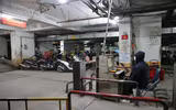 Cận cảnh hơn 200 xe máy vô chủ nằm phủ bụi ở khu HH Linh Đàm 