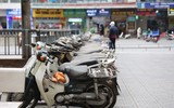 Cận cảnh hơn 200 xe máy vô chủ nằm phủ bụi ở khu HH Linh Đàm 