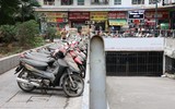 Cận cảnh hơn 200 xe máy vô chủ nằm phủ bụi ở khu HH Linh Đàm 